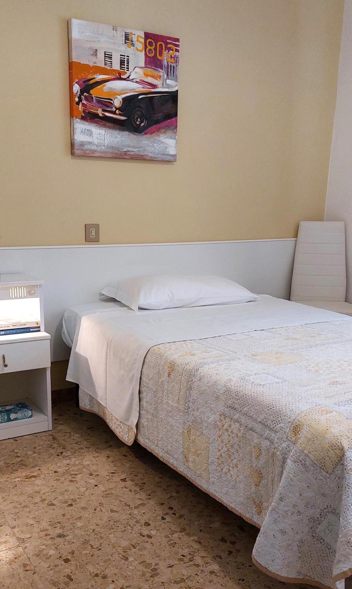 Hotel Garden B&B Марота Стая снимка