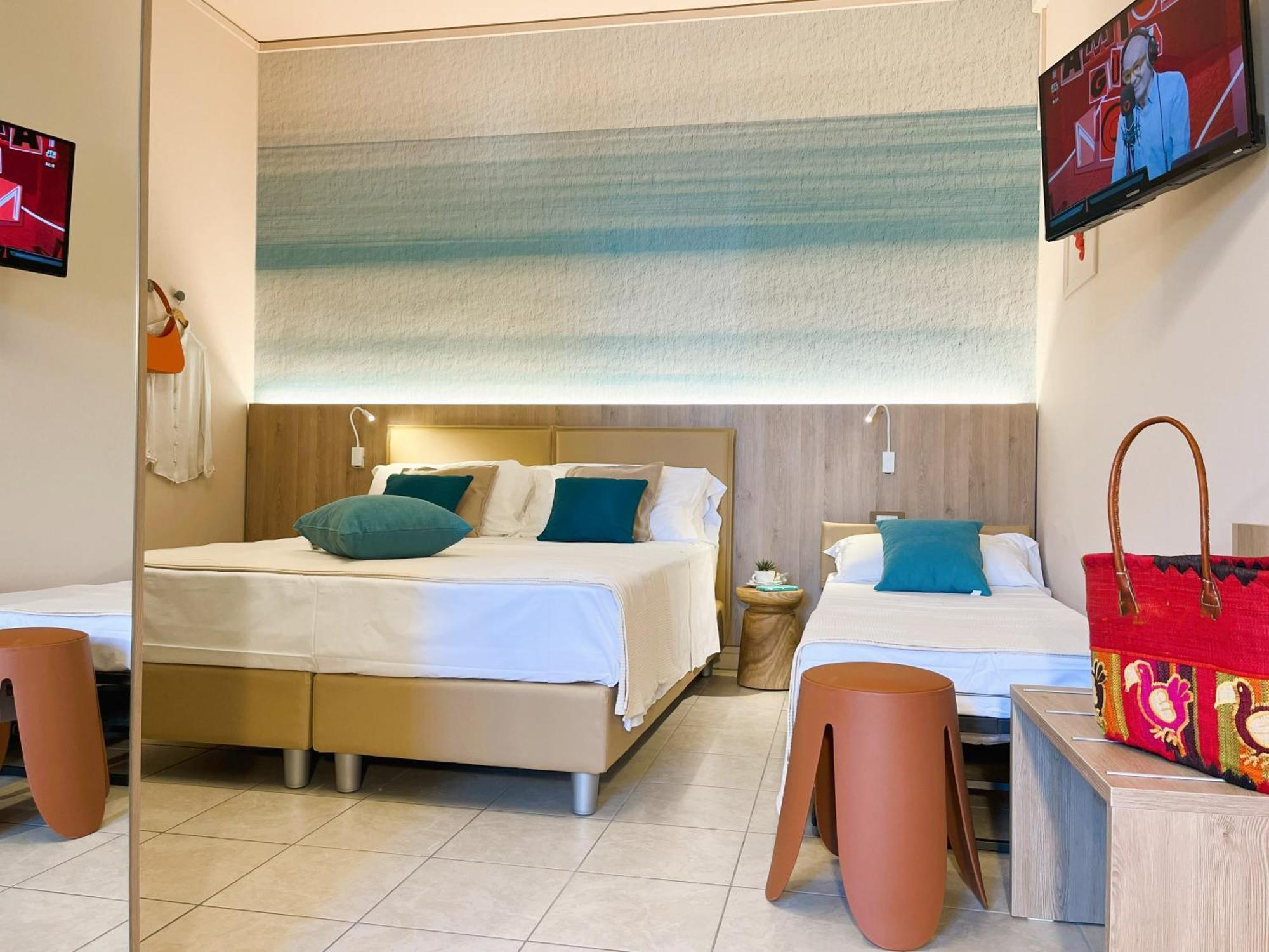 Hotel Garden B&B Марота Екстериор снимка