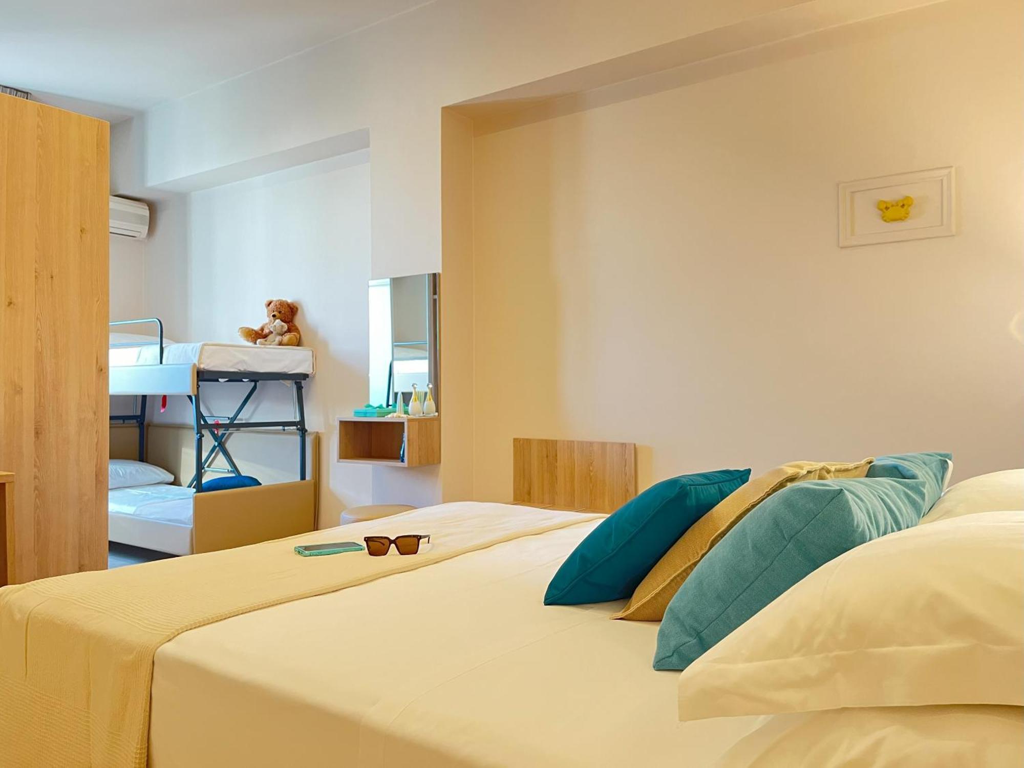 Hotel Garden B&B Марота Екстериор снимка